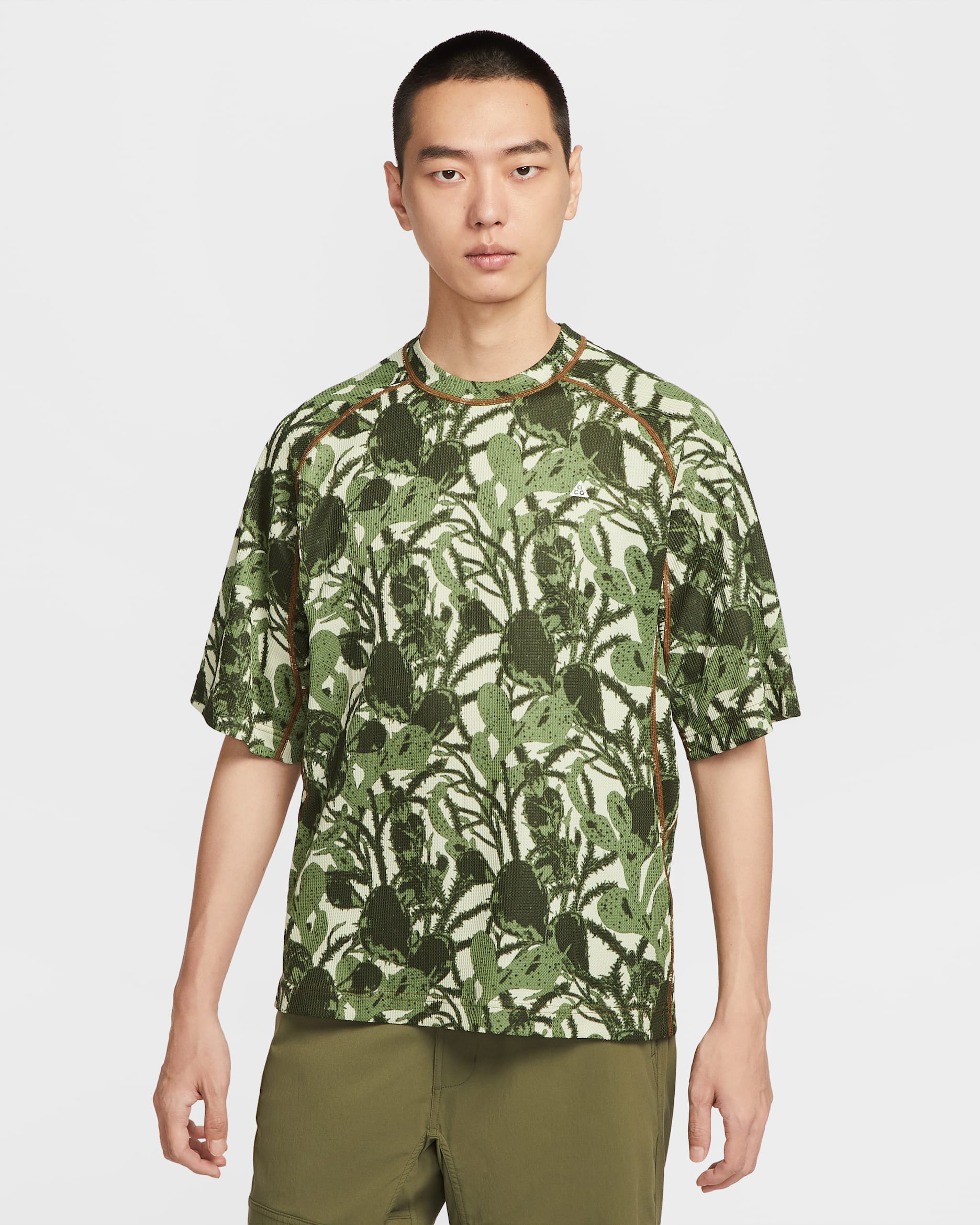 ナイキ　ACG Chinati Nike ACG 'Chinati' Men's Dri-FIT ADV Short-Sleeve Top. Nike ID